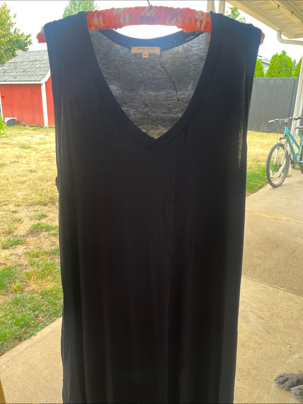 Sleeveless V-Neck Black Women's dress